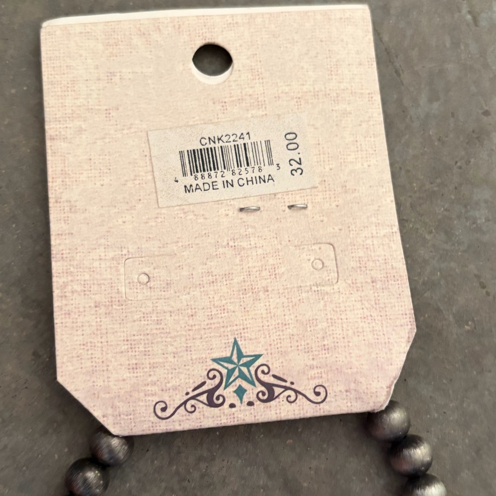 Rockin’ C Western Style Necklace - Picture 4 of 5